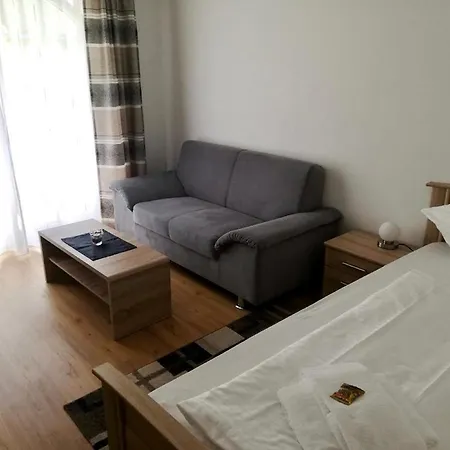 Ferienappartements-grolik Im Zum Gutshof Lejlighedshotel Hohenwarth