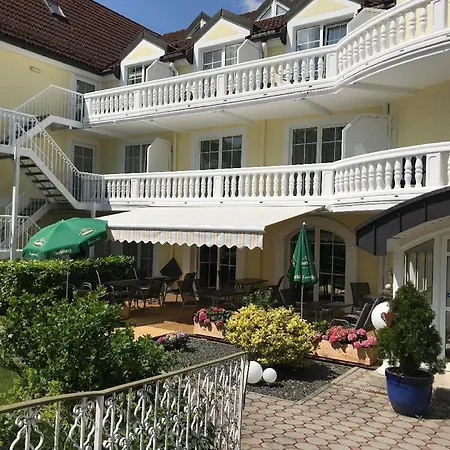 아파트호텔 Ferienappartements-grolik Im Zum Gutshof